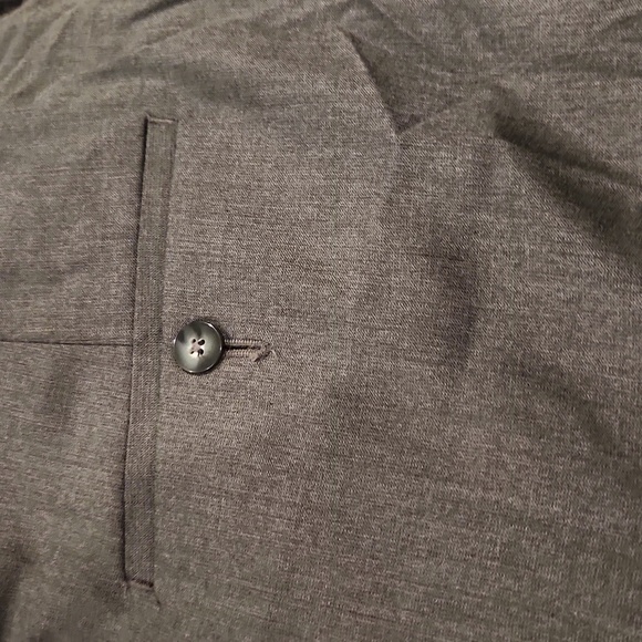 [Perry Ellis] Gray Dress Pants - Size 34x30 - Picture 6 of 7